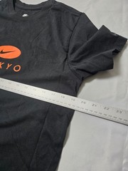 Size L – Nike Tokyo Shibuya Exclusive T-Shirt Embroidered Swoosh on sleeve
