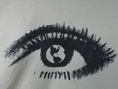 Hanes Beefy-T Size Large Amigos Eye Care Eyeball Print on back
