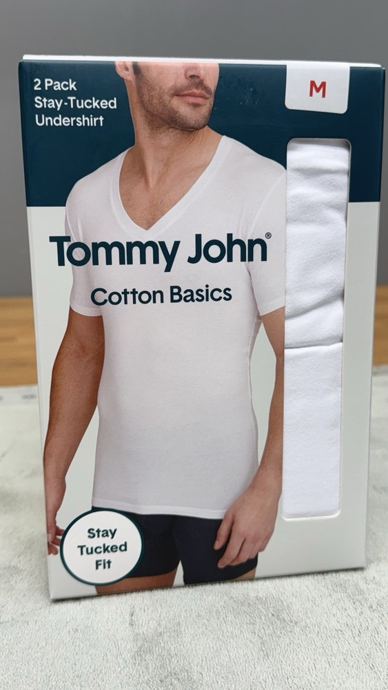TOMMY JOHN 2 PACK STAY TUCKED V-NECK T-SHIRTS MEN’S SIZE M BRAND NEW IN BOX 🔥🔥