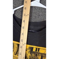 John Carpenter’s Halloween Michael Myers Graphic T-Shirt Black Yellow Mens Med