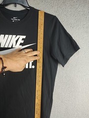 Nike Shirt Adult Medium Black Graphic Swoosh Logo Active Sports Outdoor SS Mens