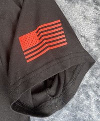 Bucked Up Deer Head Graphic T Shirt Black Red Logo Flag Sleeve Men’s XL