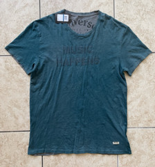 Converse Allstars Men’s Short Sleeve T-Shirt Music Happens Band XL Navy Fade Tee