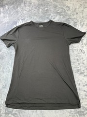 CUTS Clothing Split-Hem Crewneck T-Shirt Mens Extra Large Black Pyca Pro NWOT