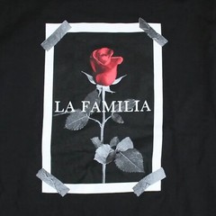 Familia Forever La Familia Graphic Print Long Sleeve Men’s T-Shirt – NWT