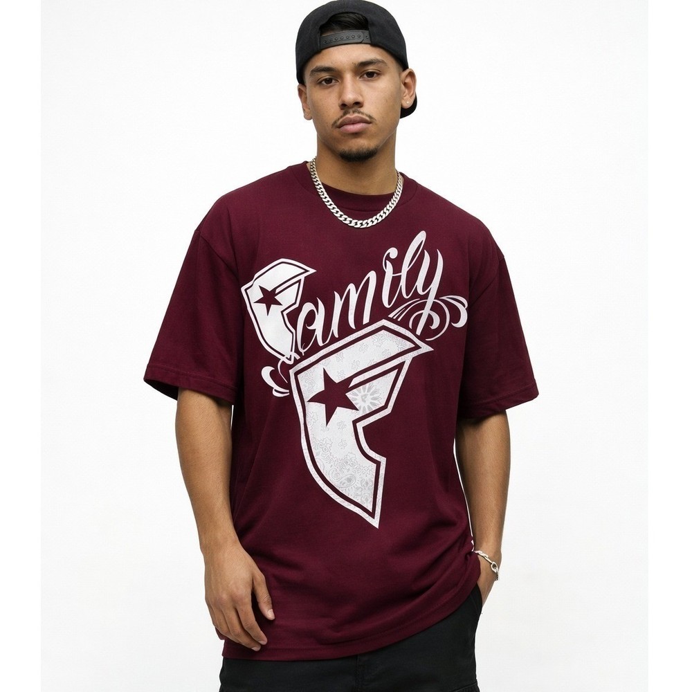 Y2K Famous Stars and Straps Mens XL Family Graphic Tee Burgundy Short Sleeve