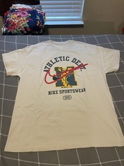 Nike T-Shirt Men’s XL Sail/Light Bone Short Sleeve Graphic Logo