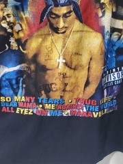 Vintage 90s “In Memory Of” 2PAC Tupac Big Face AOP Rap 2-Sided Men’s T-Shirt XL