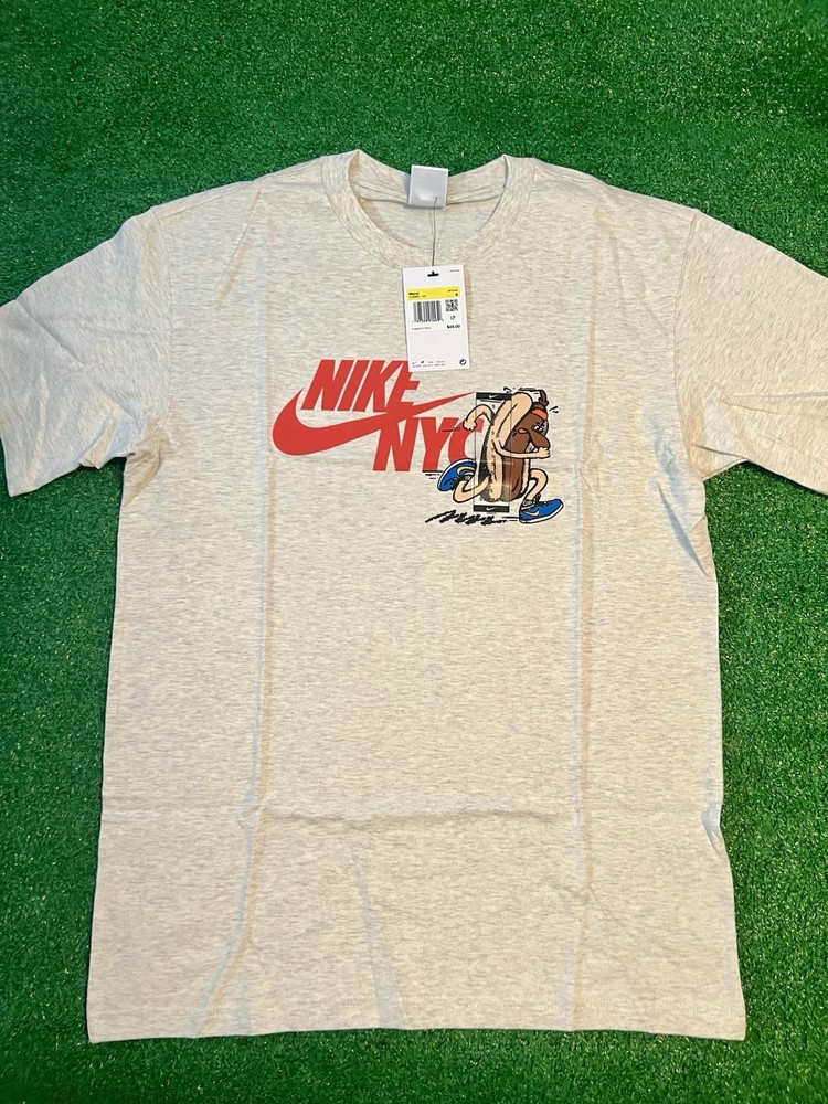 Nike Sportswear NYC Local Max90 Men’s Small T-Shirt- NYC Hotdog On The Run Tee