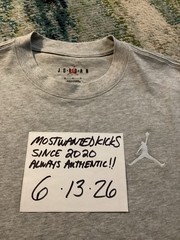 NWT Nike Air Jordan Jumpman EMB T-Shirt Light Heather Grey &White Men’s Size M