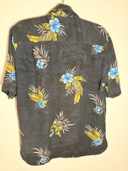 Tommy Bahama 100% Silk Hawaiian Shirt Mens Black Floral Tropical Button Up Resor