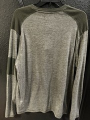 Distortion Mens XL Gray Long Sleeve Henley Shirt Ribbed Shoulder Casual Tee