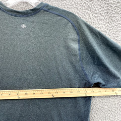Lululemon Performance Shirt Men Medium Stretch Your Head Athleisure Training Run