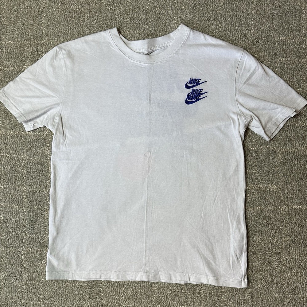 Nike AS Men’s Nike Sportswear Tee WORLD TOUR 2 Sz XL Fits Like Medium