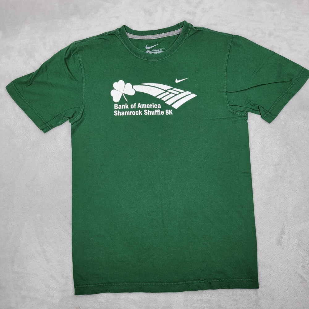 Nike Shirt Men Small Marathon Chicago Race Running Shamrock Shuffle Volunteer 8K