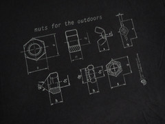 Mountain Hardwear Rock Climbing Outdoor Nuts Art Faded Black Tee T-Shirt Mens XL