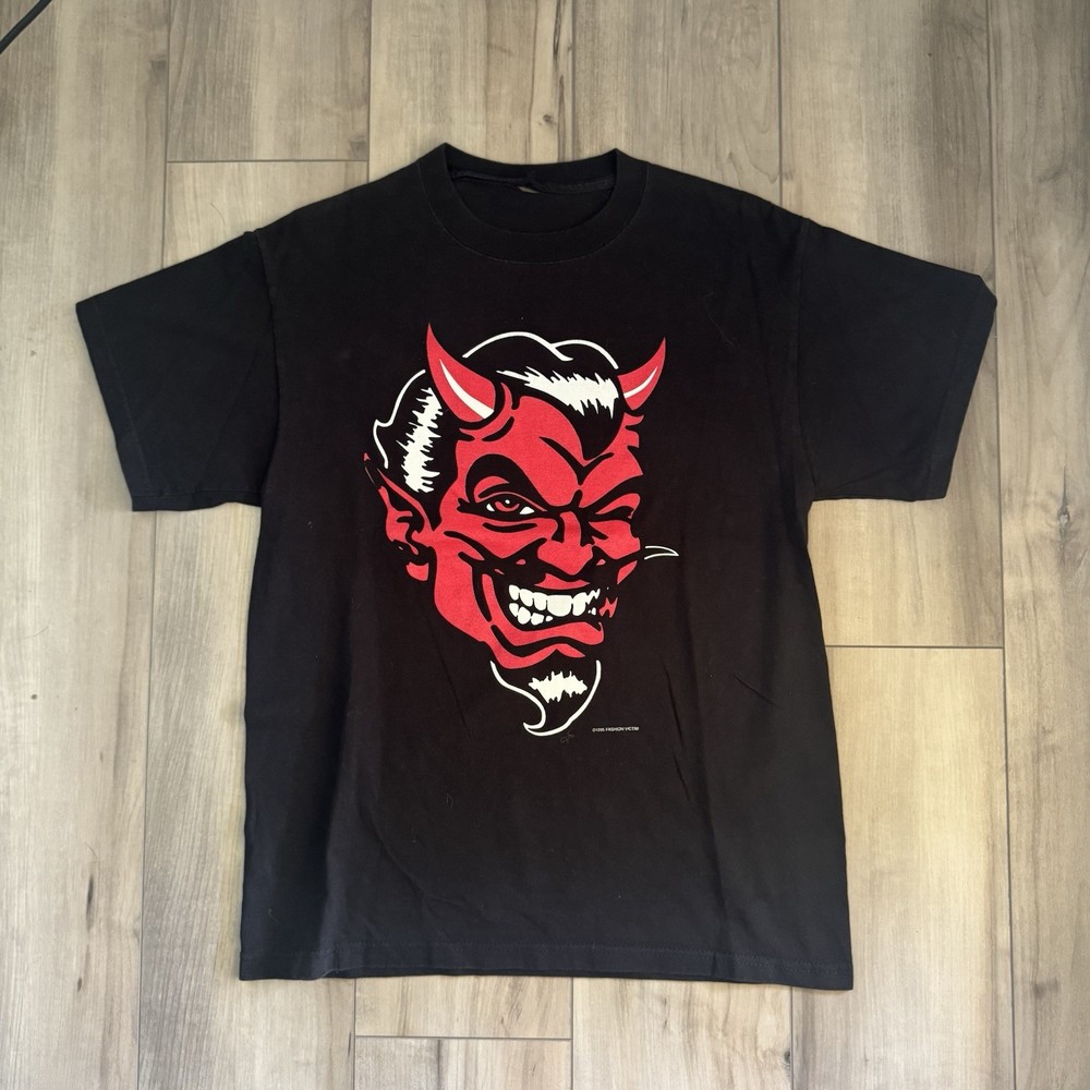 Vintage 1995 Fashion Victim Handsome Devil Size M/L Cut Tag 20” X 27” Obscure