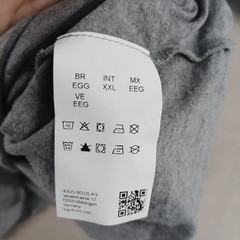 Hugo Boss XXL Mens T Shirt 22×30 Wide Neck Gray Embroidered Logo ** Fits Medium