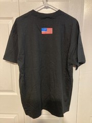 US ARMY BLACK TEE SHIRT W/LARGE STAR ON FRONT AND USA FLAG ON BACK SEE PIX