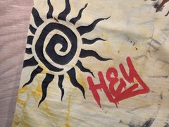 Gildan Christian Art Graphic Print T-Shirt Yellow XL Peace Symbol Jesus