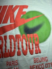 Nike Sportswear LS T Shirt World Tour Glow In The Dark Lime DA0629-383 Men’s M