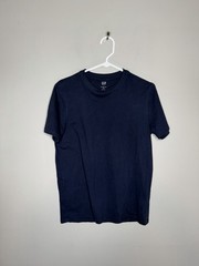 Men’s Gap Tee Shirts – 6 Tees – Assorted Colors – Size Small