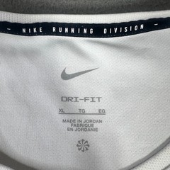 Nike Shirt Mens XL White Dri-FIT Run Division Miler Tee Athletic Running Gym