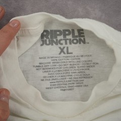 Ripple Junction Pho Sriracha Social Distancing Graphic T Shirt White XL