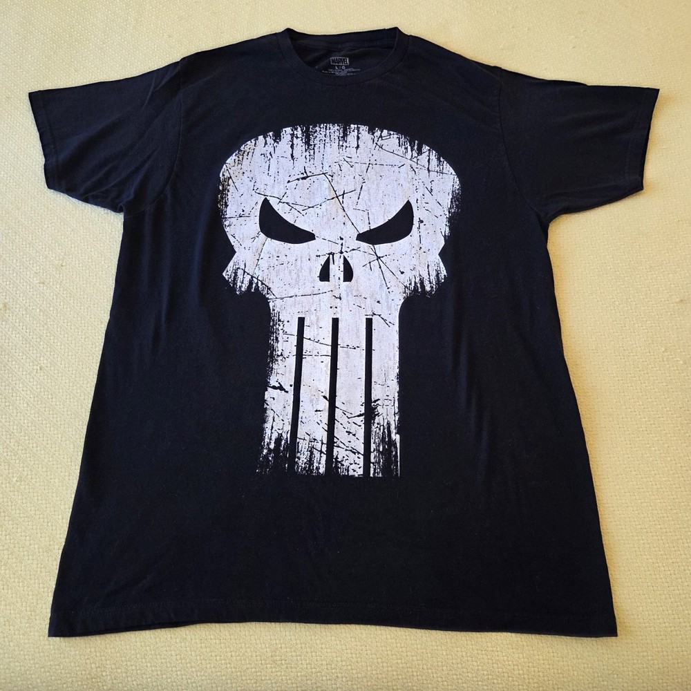 Marvel “The Punisher” Graphic T-Shirt Mens L Skull Graphic Black 100% Cotton
