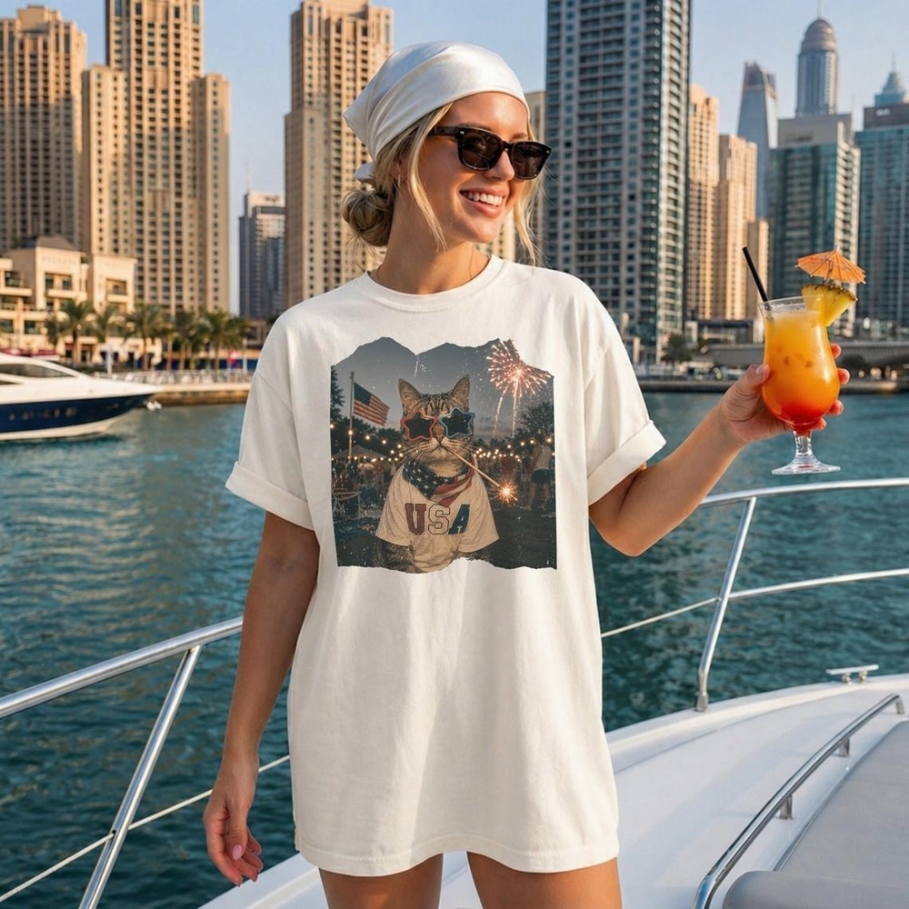 Patriotic Cat T Shirt – Vintage Fourth of July Tee, American Cat Graphic