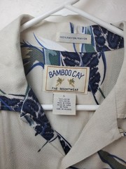 Bamboo Cay Men’s Hawaiian Floral Button up 100% Rayon L Short sleeve Shirt