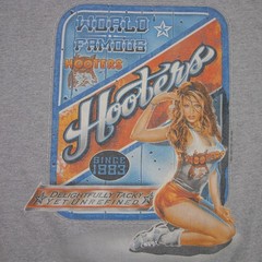Vintage Hooters Double Sided Graphic T-Shirt Mens XL Lake Union Washington