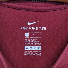Nike Dri Fit Men’s T Shirt Red Size L PolyCotton Triangle Logo