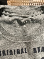 Lot of 3 – Assorted Men’s T-Shirt Size S: 2 pcs – Black, 1 pcs – Gray
