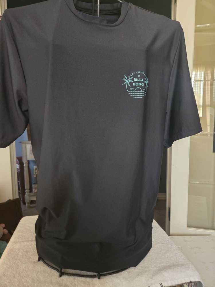 Black Billabong Men’s Short sleeve Loose fit surf shirt upf 50+ XL