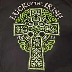 Luck of the Irish T-Shirt Medium Black, Green & White Cross Graphic