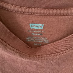 Levi’s Relaxed Fit Logo Graphic Crew Neck T-Shirt Mens Red/Green Sz S
