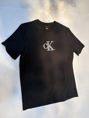 Calvin Klein Men Black T-shirt, 100% Cotton, Classic Fit, Crew Neck