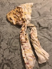 WOMENS SCARF. LARGE 100% COTTON. LIGHT & COMFORTABLE TO WEAR