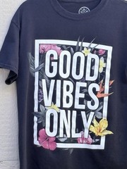 DOM Good Vibes Only Graphic T Shirt Unisex M Black Floral White Crew Neck Thick