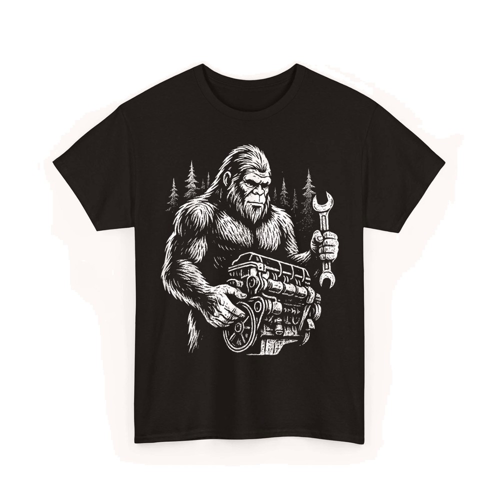 Funny Mechanic Bigfoot Sasquatch Engine Car Repair Men Dad T-Shirt