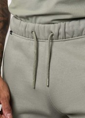 Gym King Contrast Panel Shorts – Fern Green/Soft Khaki/White