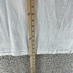 Vintage 90s Kauai Shirt Adult Medium White Single Stitch Sea Shells Cotton Crew
