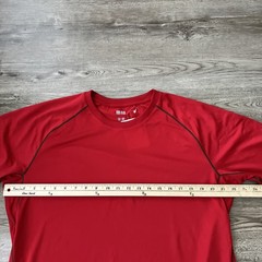 Uniqlo HEATTECH Performance T Shirt Mens XL Red Dry Ex Odor Control Raglan NWT