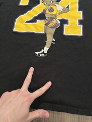 Brooklyn Vertical Betty Boop Kobe #24 Lakers XL Extra Large **RARE HTF**