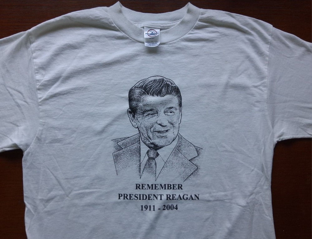Vintage President Ronald Reagan T-Shirt Size Large