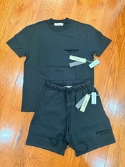 Essentials Set T-shirt and Short in BLack (size XS)