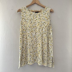 J Jill Wearever Collection Floral Sleeveless Top Size L Yellow Garden Cottage