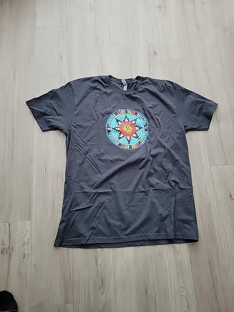 mens Next level tshirt XL🔥