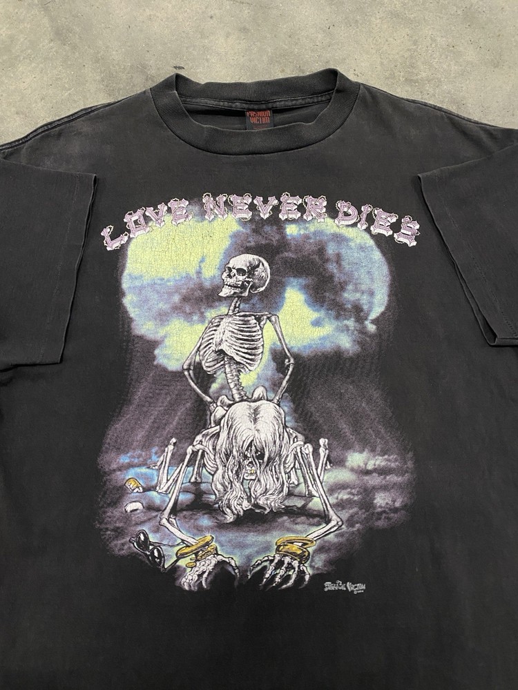 RARE 1994 Fashion Victim Love Never Dies Vintage T-Shirt XL